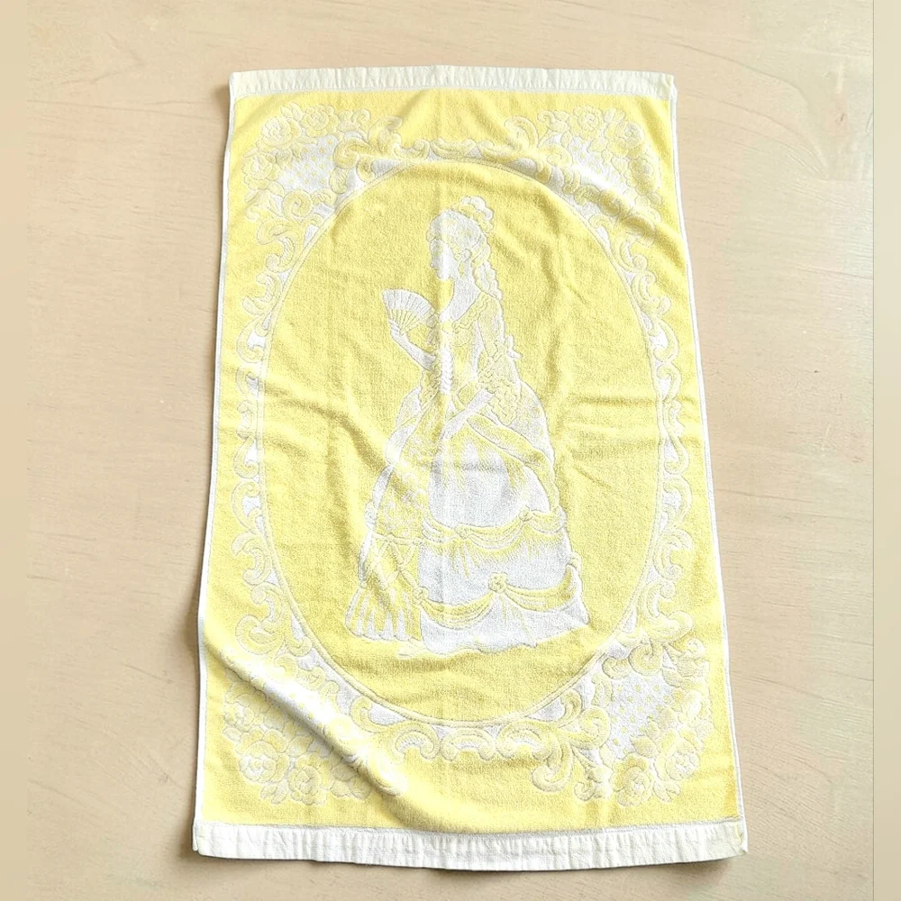 Vintage Damask French Rococo Bath Towel Yellow White 48 x 28 in Victorian Cotton
